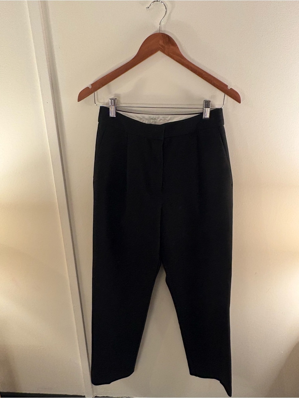 Aritzia Effortless Pant